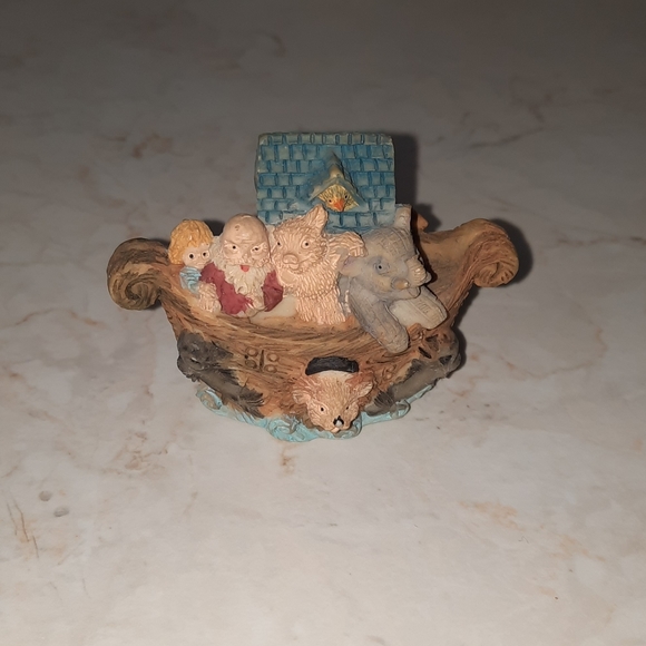 Noah's Ark Figurine Trinket Decor - Picture 2 of 8